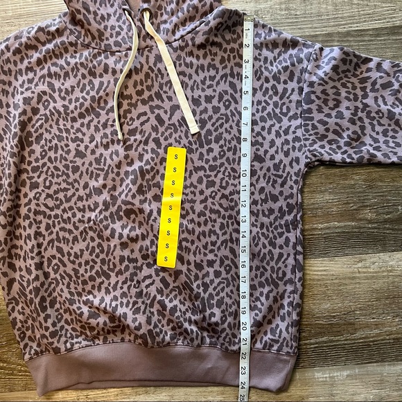 New Leopard Print David Bitton Buffalo Hoodie - Picture 8 of 11